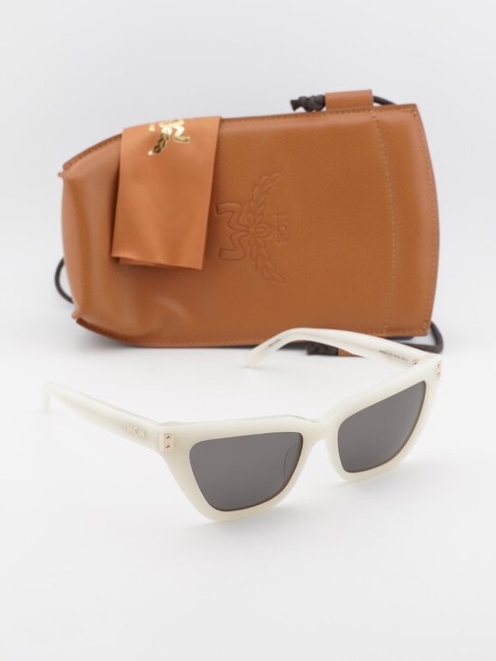 MCM MW0010 21A Cat Eye Sunglasses – White / Grey main image 4
